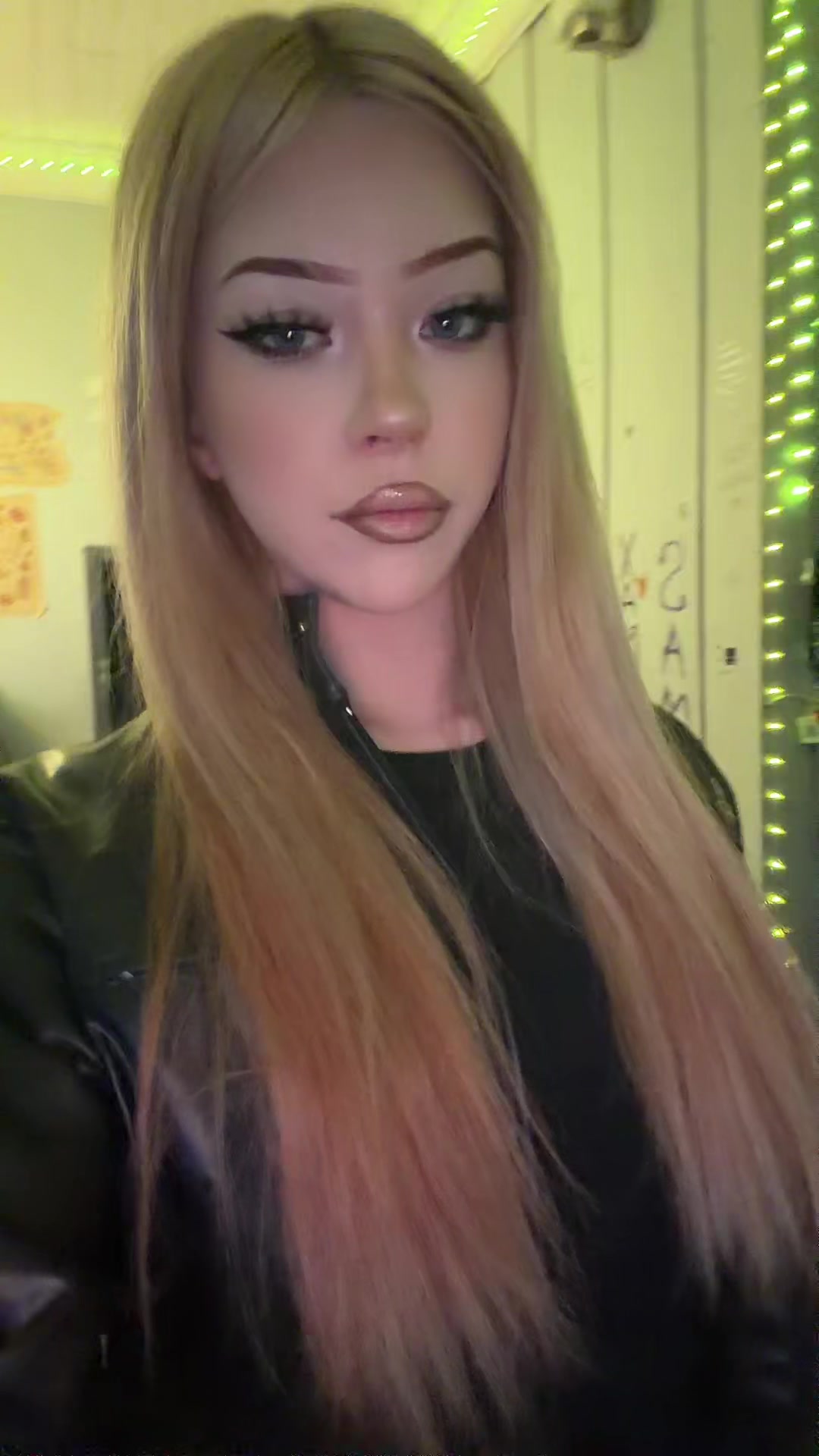 @xoxo.bri.anna
