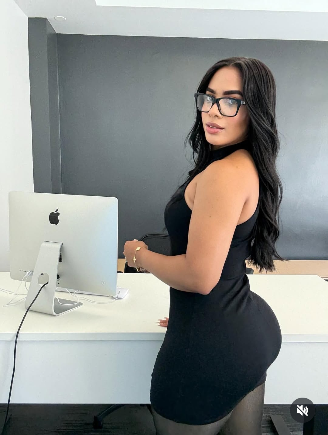 @lindazella