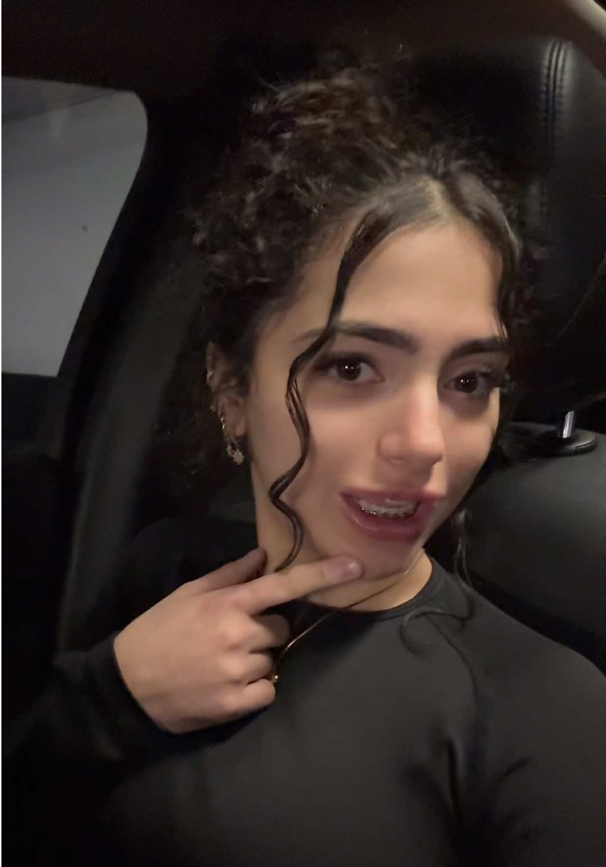 @victoriaintisar