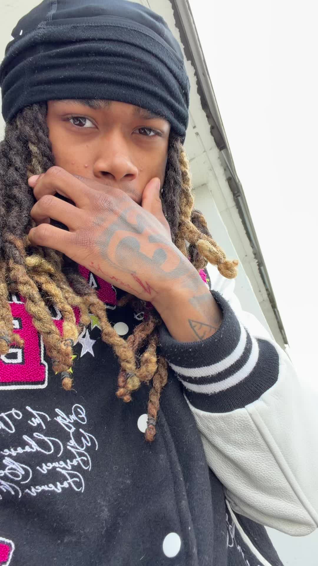 @Dee🔥🦁