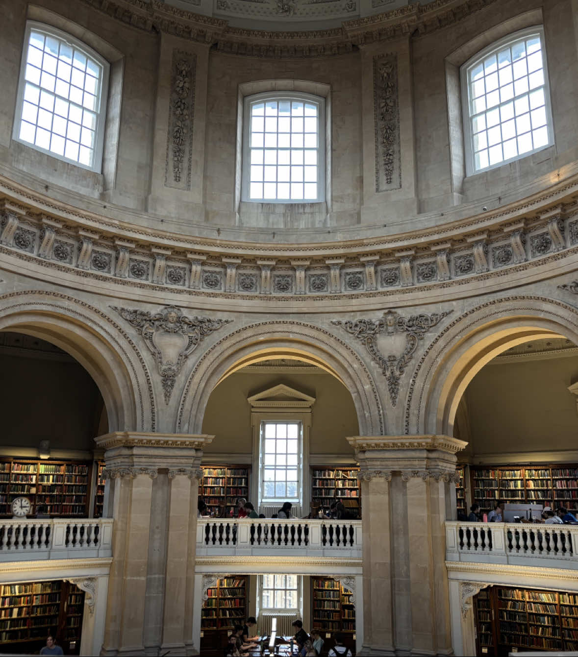 @sonia | study abroad, law