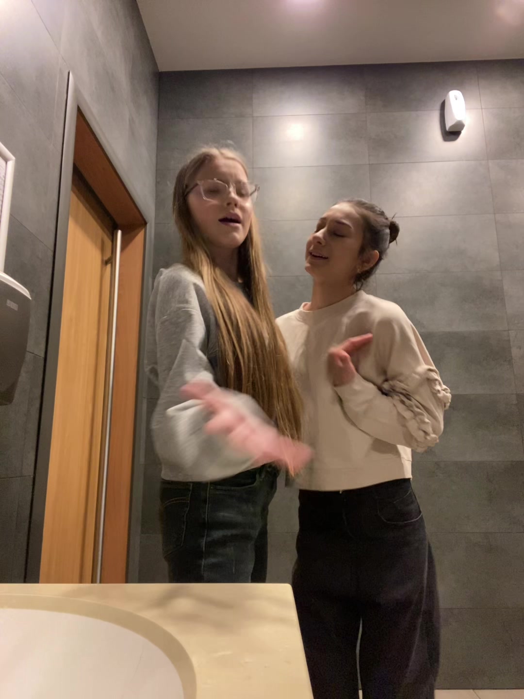 @тгк:sonechka.btw