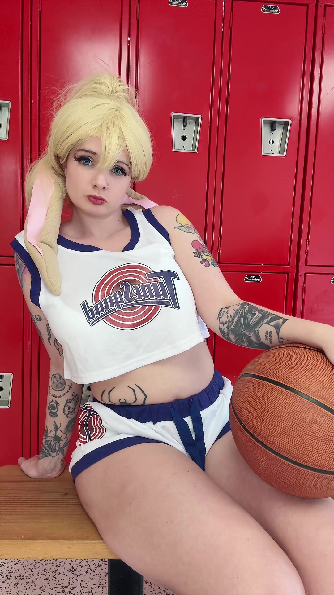 @ElizawitchCosplay