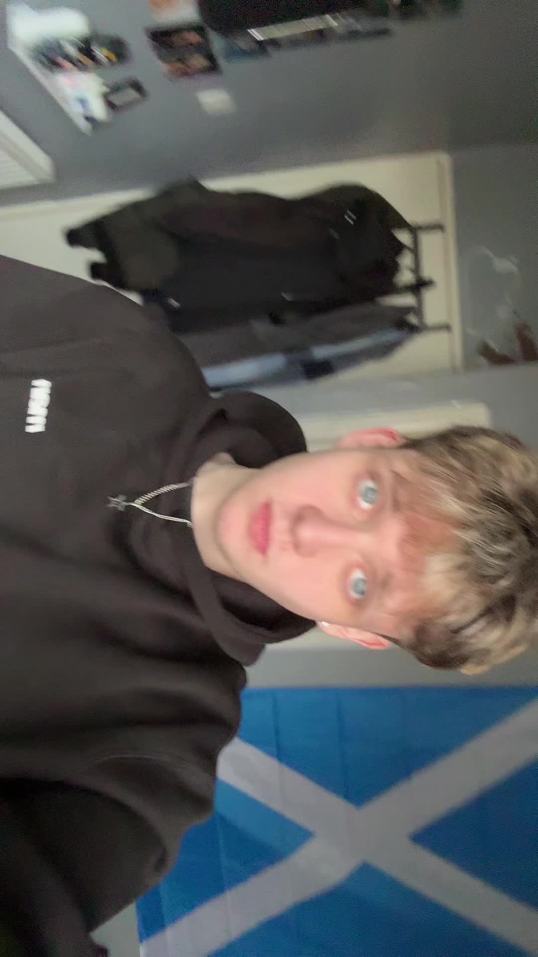 @𝙲𝚘𝚍𝚣ᗢ🏴󠁧󠁢󠁳󠁣󠁴󠁿🏳️&zwj;🌈