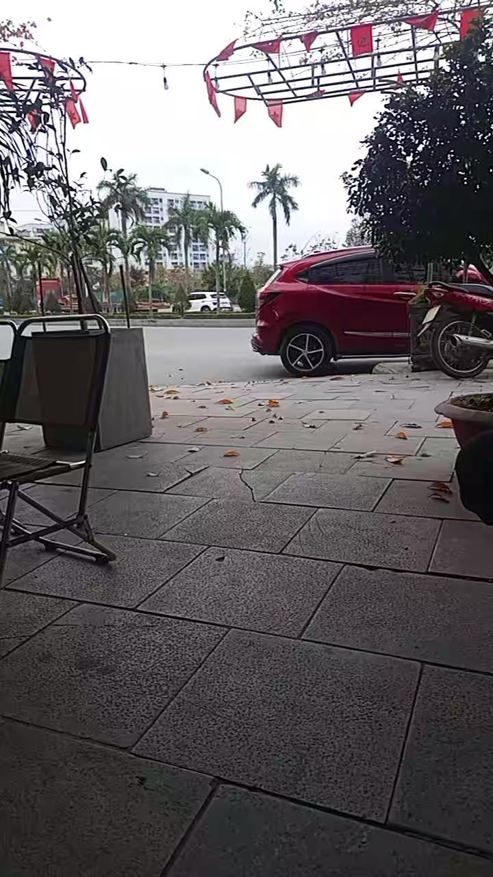 @Lữ Khách