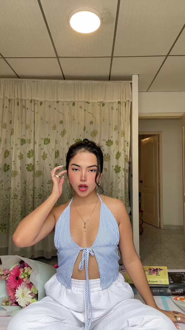 @KIARA✨