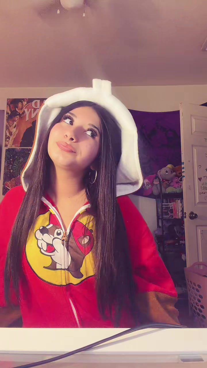 @🦄