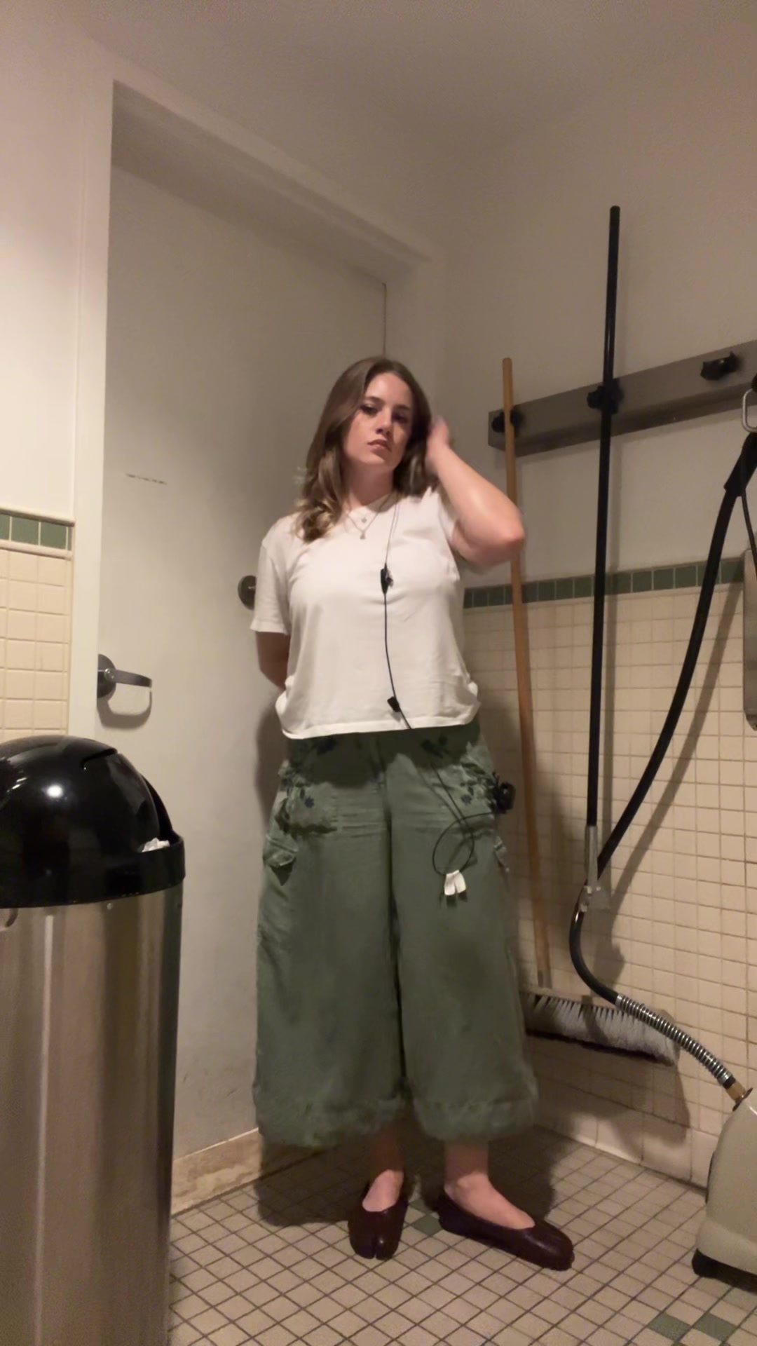 @g