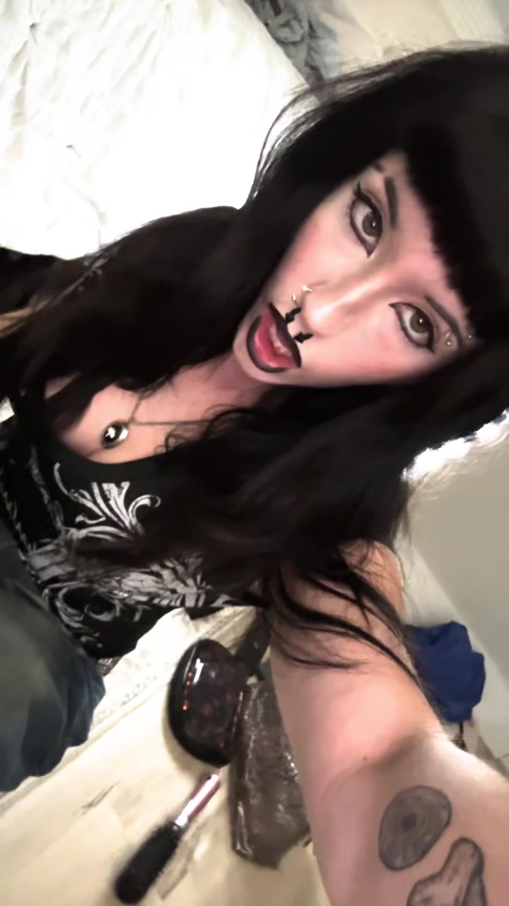 @𝔇𝔢𝔞𝔡𝔊𝔯𝔩𝔚𝔦𝔣𝔦.𝔢𝔵𝔢