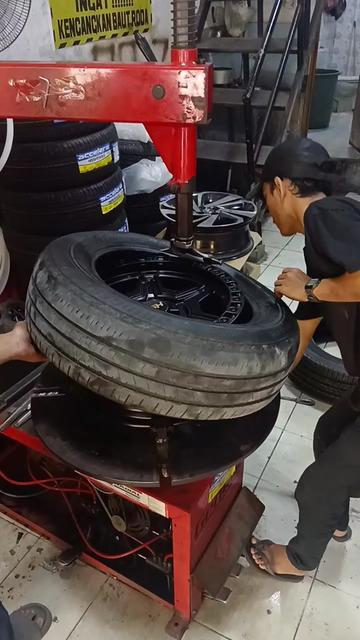 @Toko Velg Hsr Kemayoran