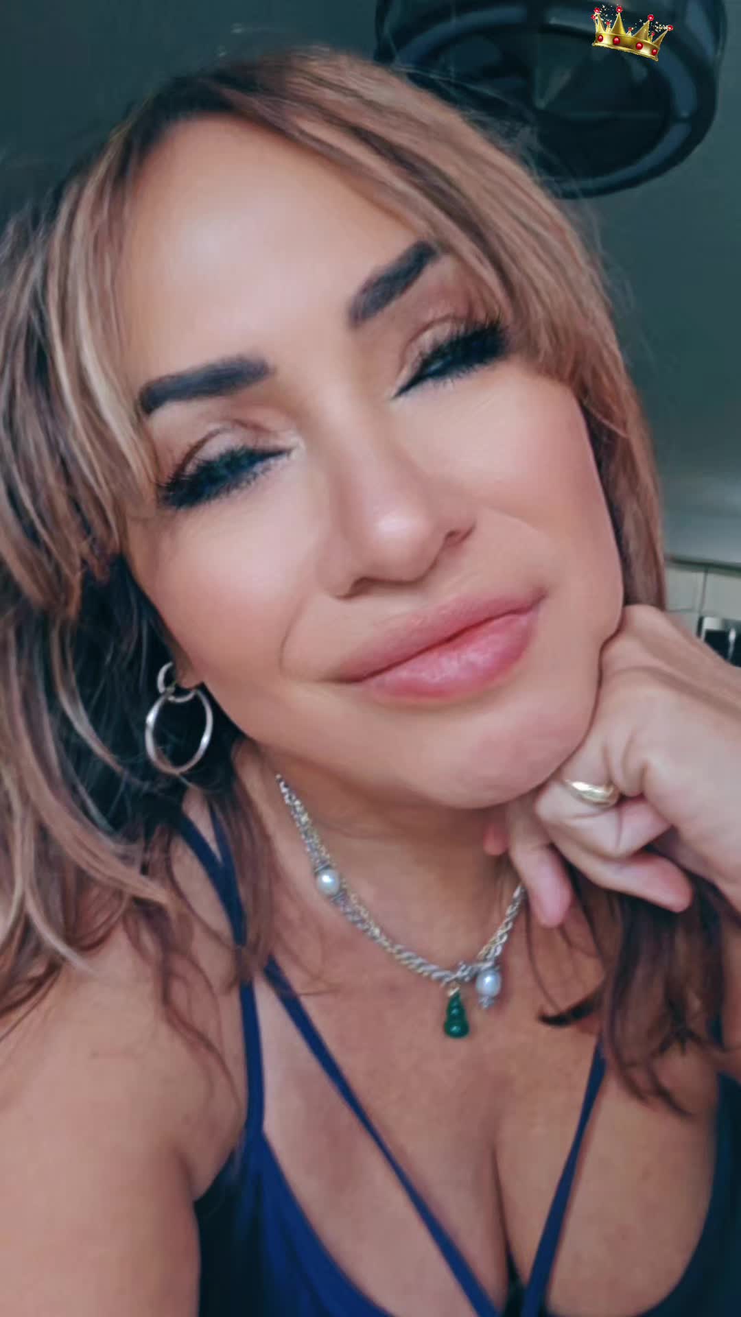 @Queen