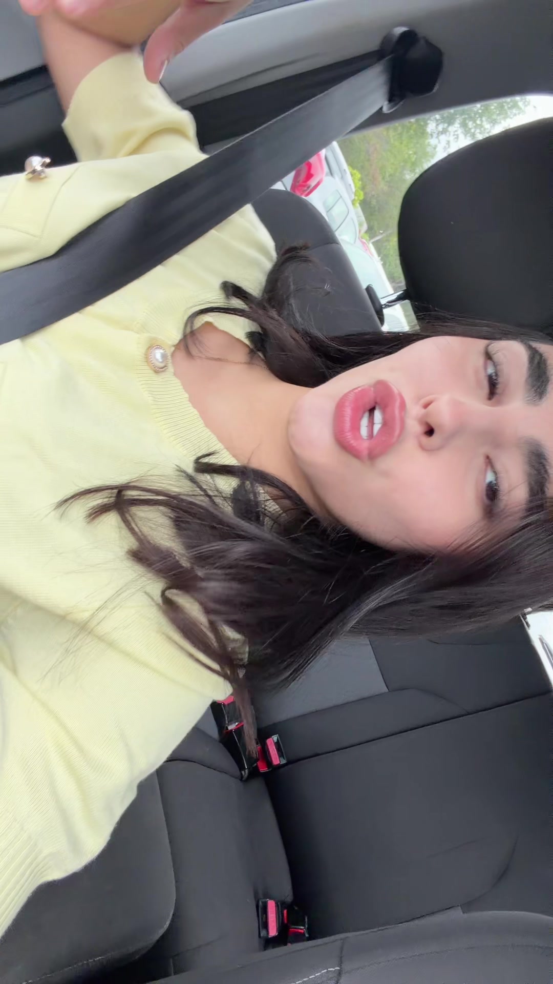 @Diazmariangelika