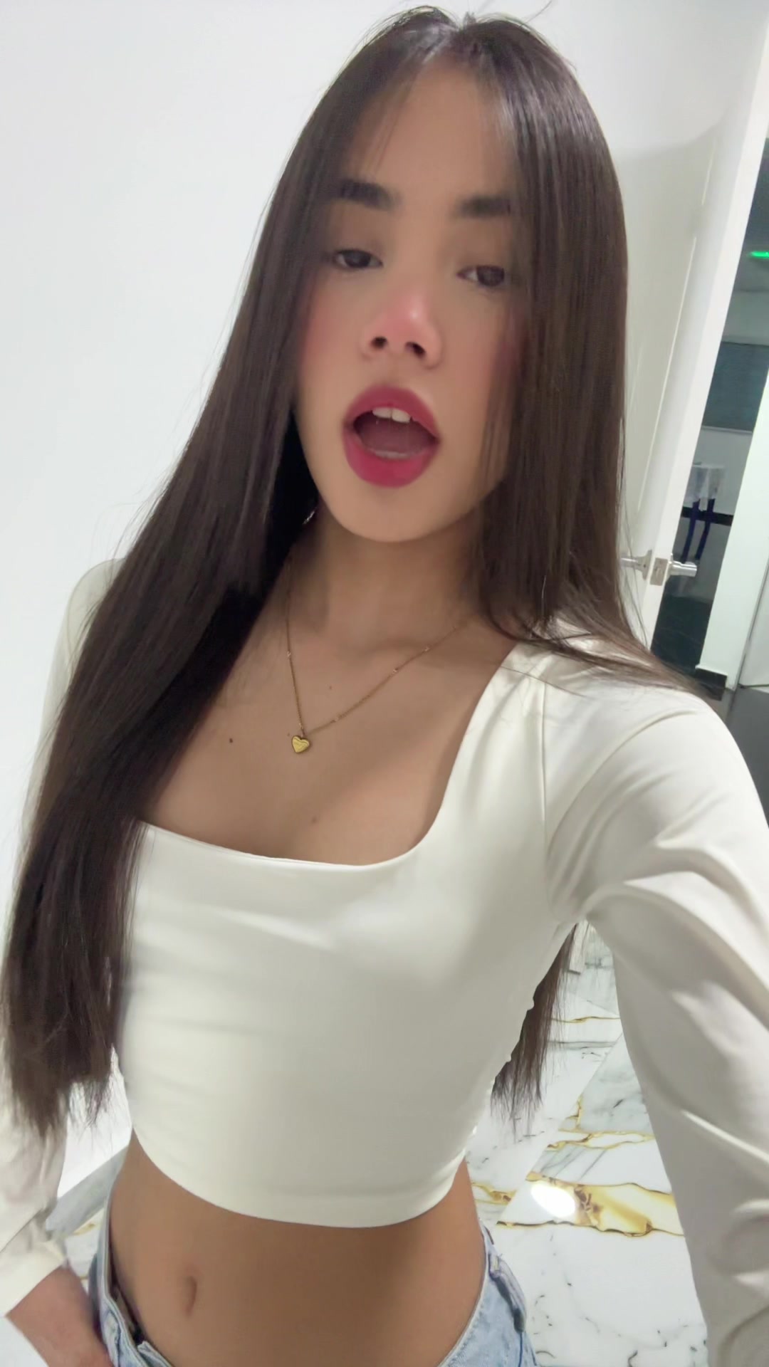 @𝑬𝒎𝒊𝒊𝒊