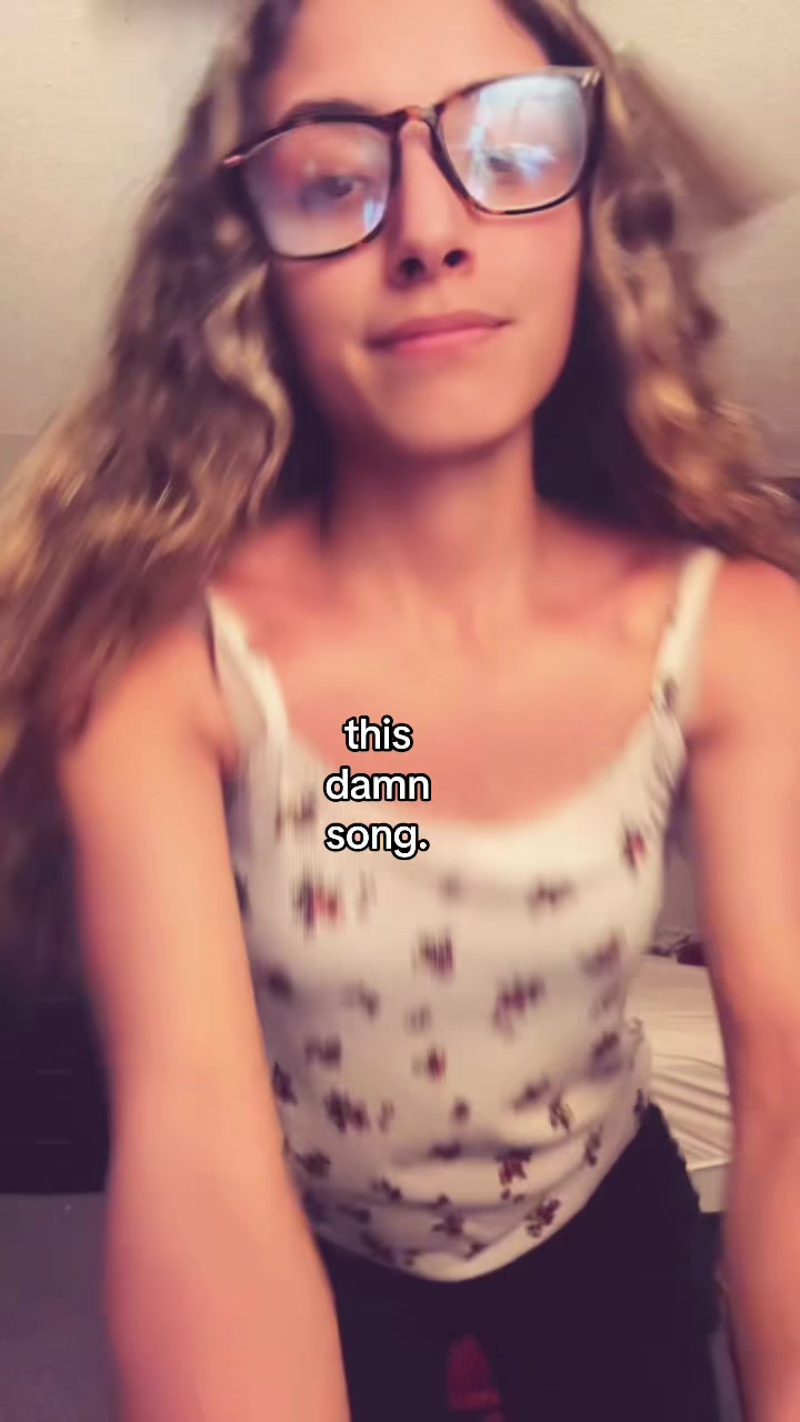 @angelinavelazquez05