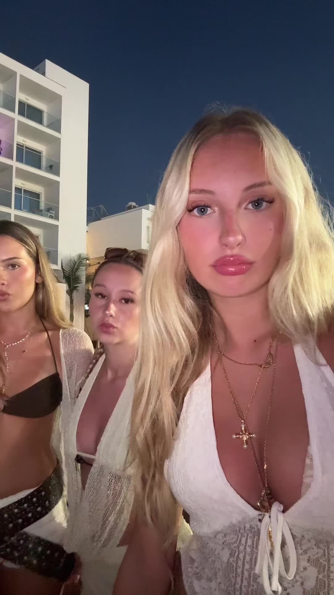 @Milia