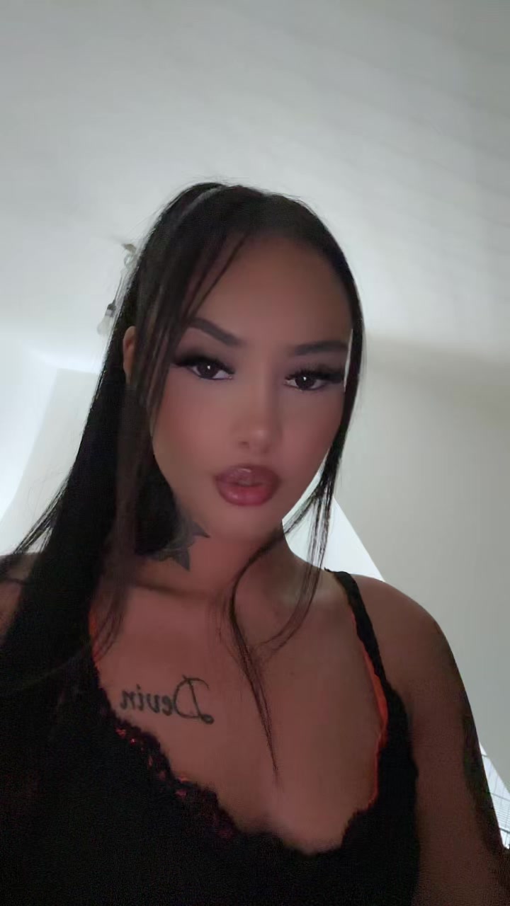 @𝐌𝐄𝐋𝐎𝐃𝐘