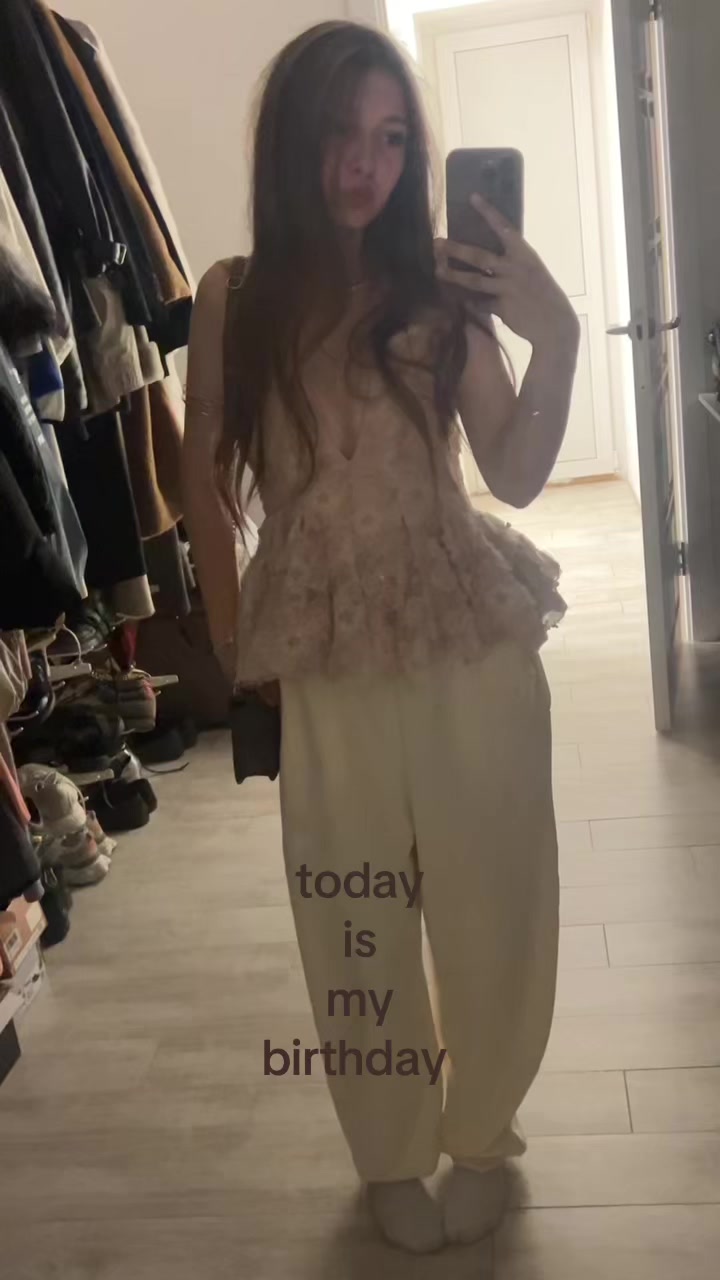 @😶&zwj;🌫️