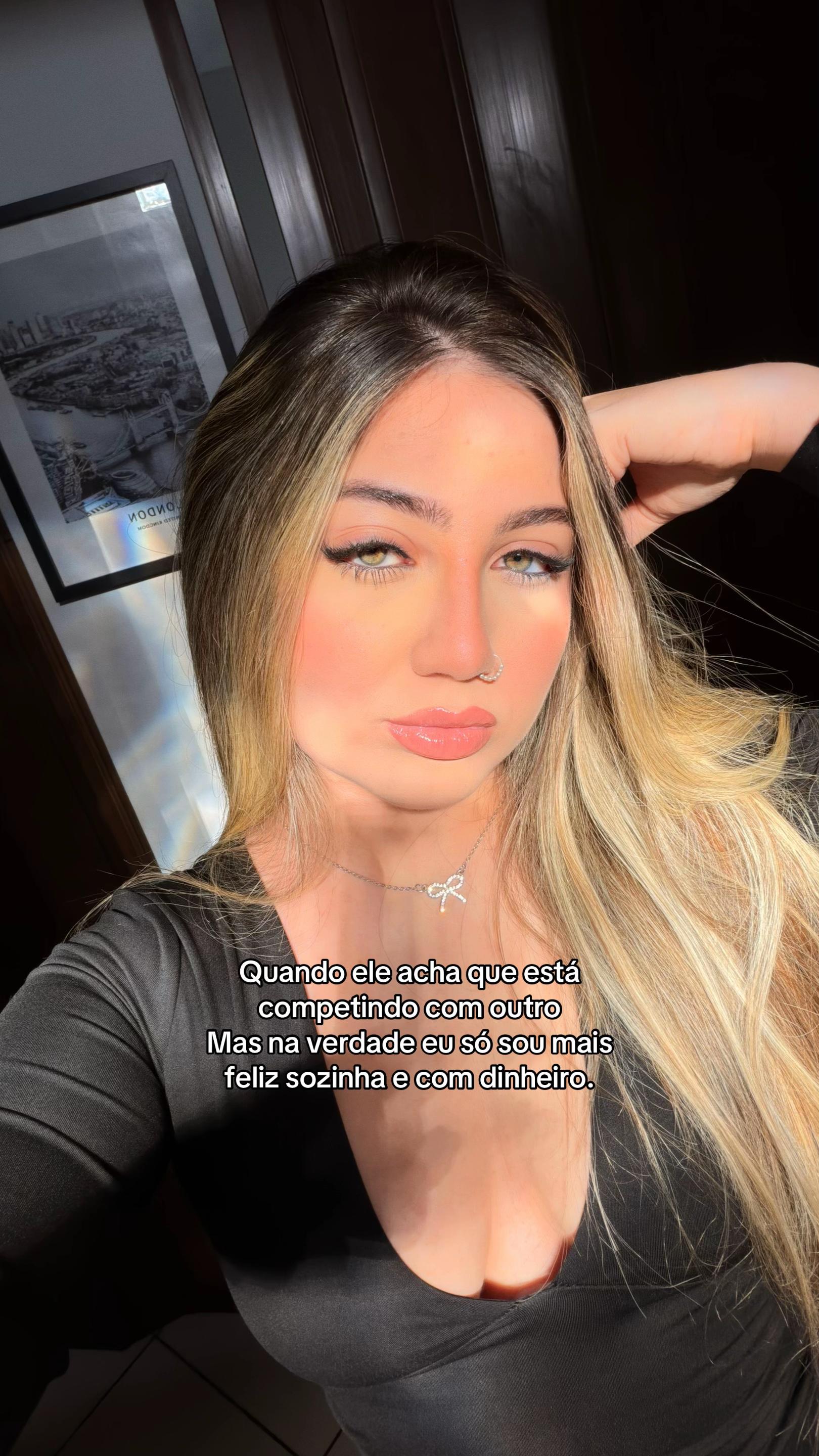 @loira ★