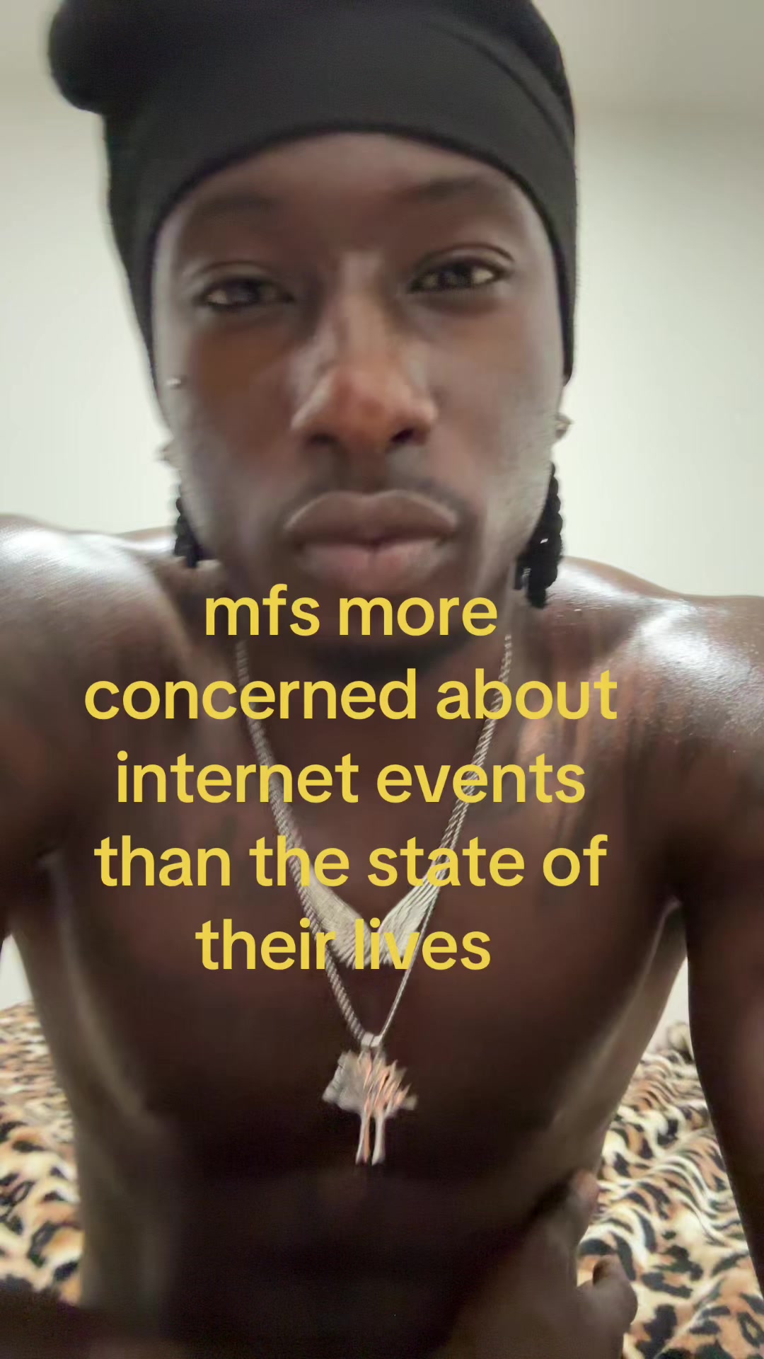 @￼