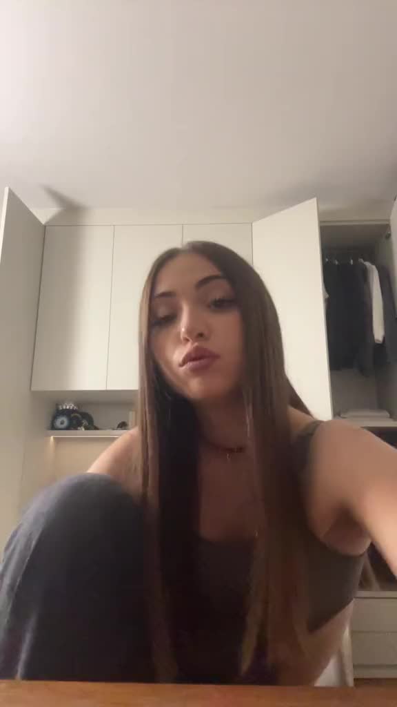 @laurixxxxpriv