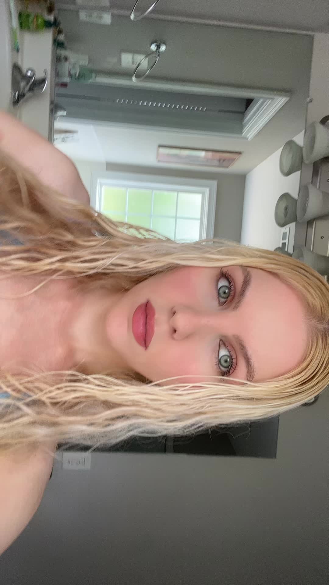 @BethanieVictoria