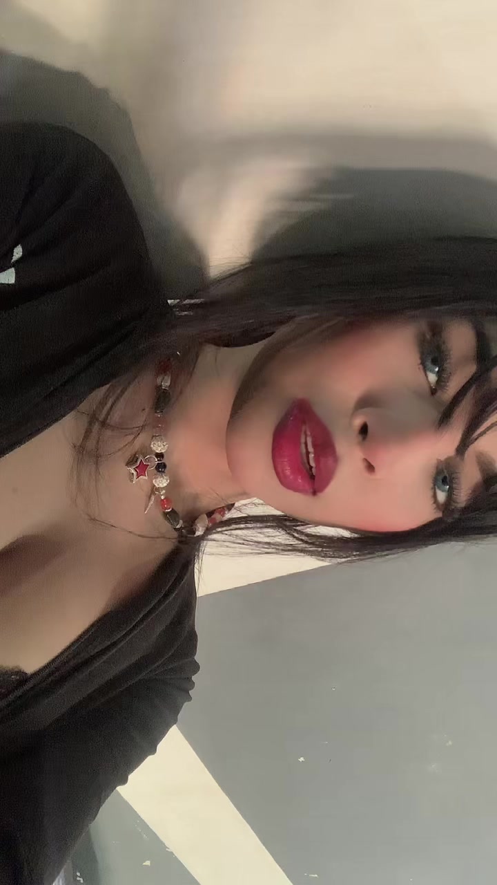 @_ashleybecerra