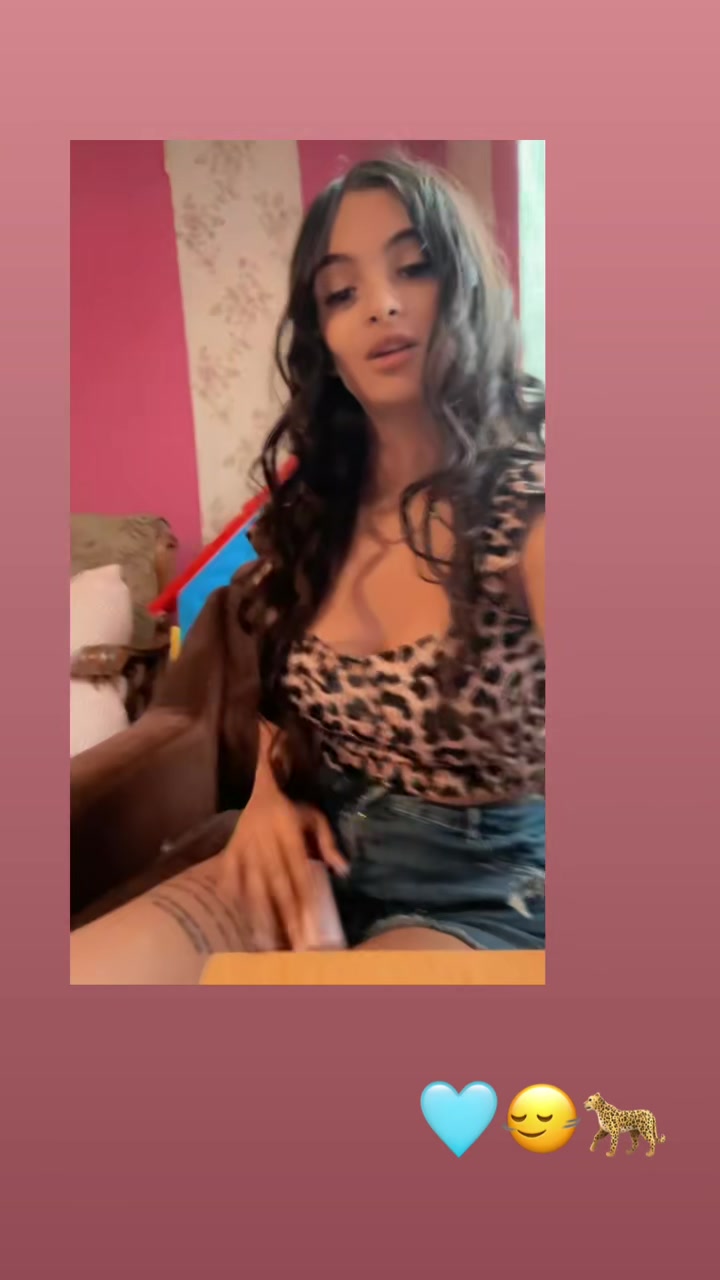 @🦦🤍