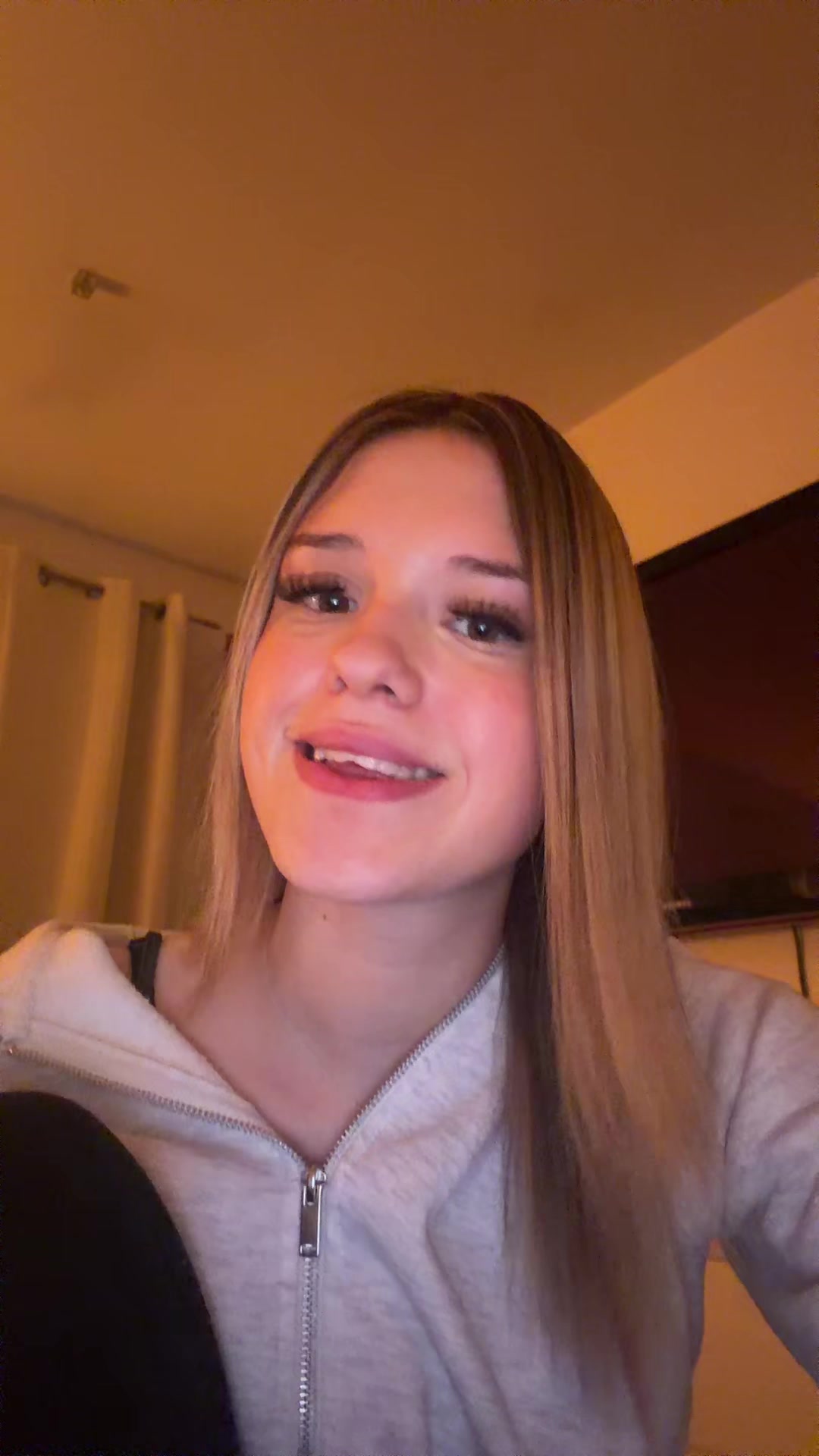 @oliviax03