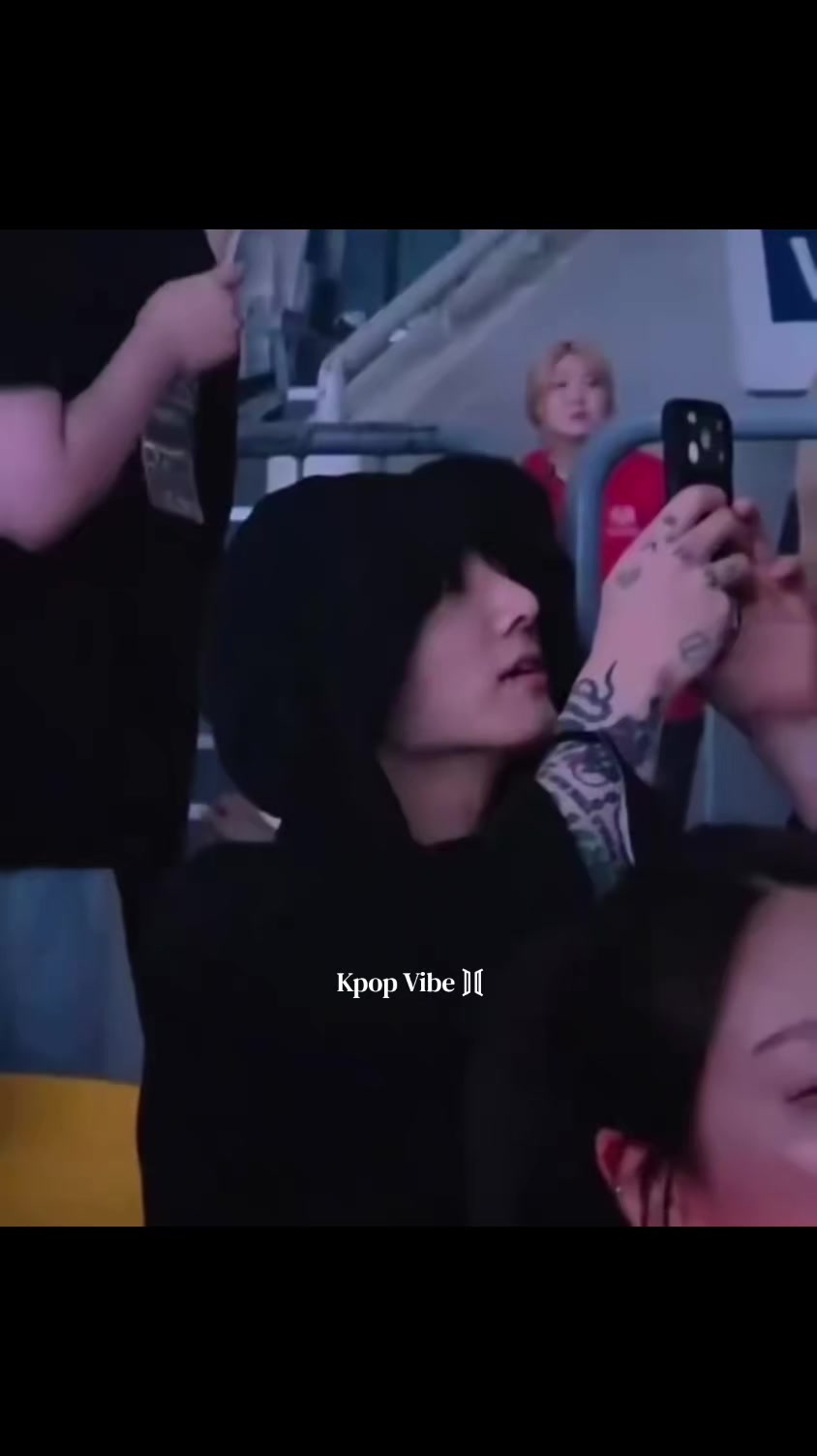 @Kpop Vibe ⟭⟬