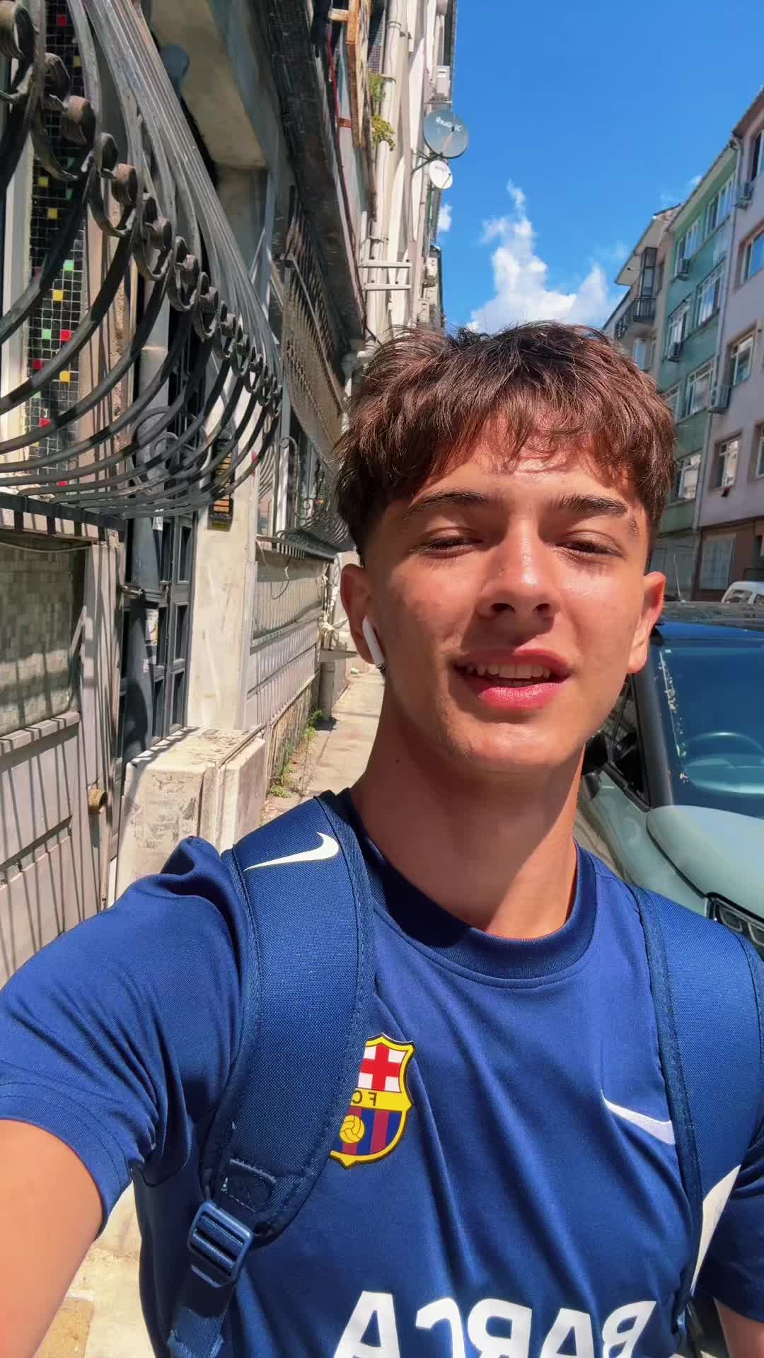 @𝐸𝒻𝑒 𝒪𝓏𝑔𝓊𝓁