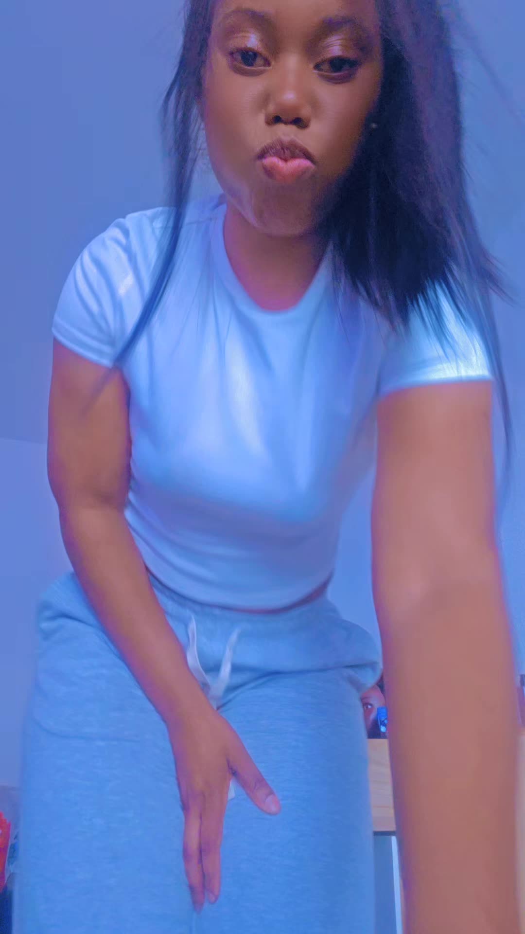 @Lisah🇿🇼🇩🇪