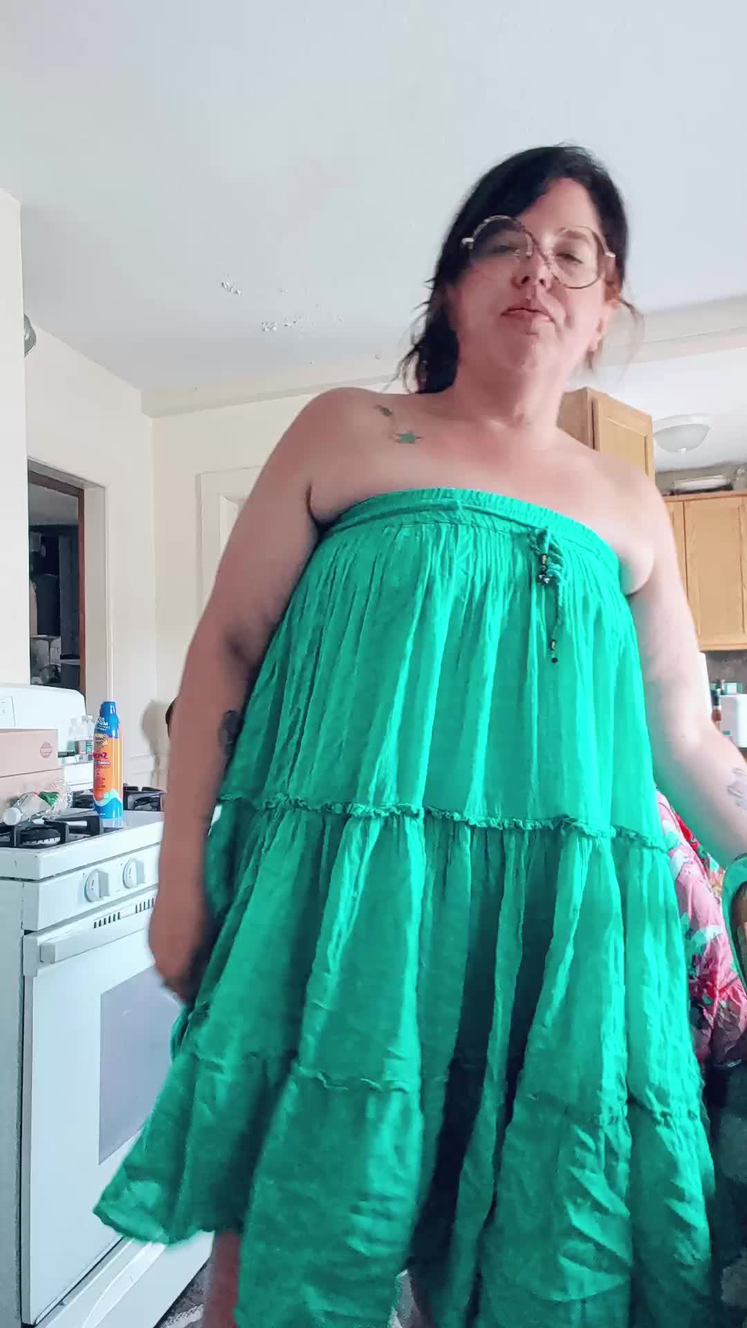 @Chellyissomewhere710