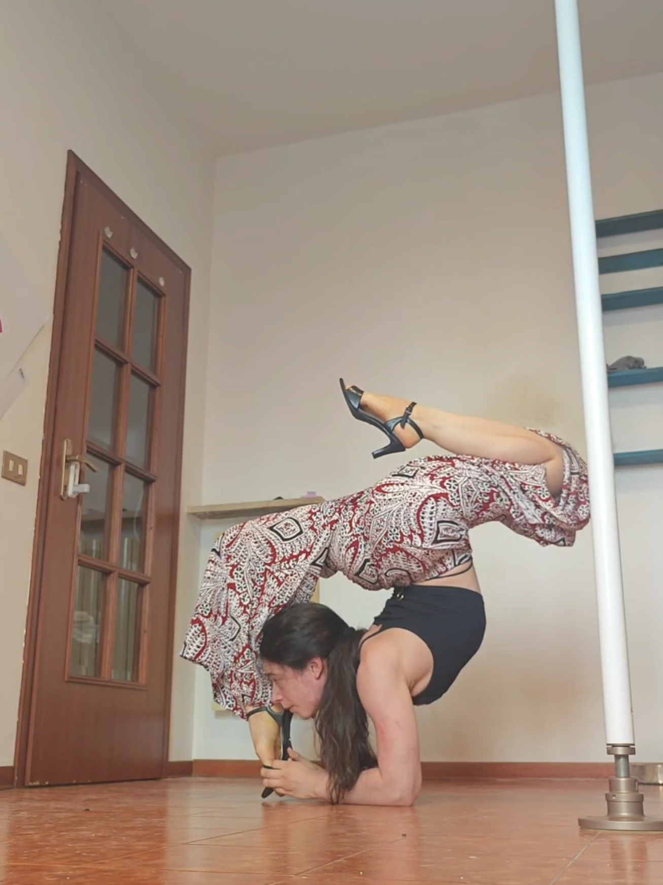 @acrobatic___