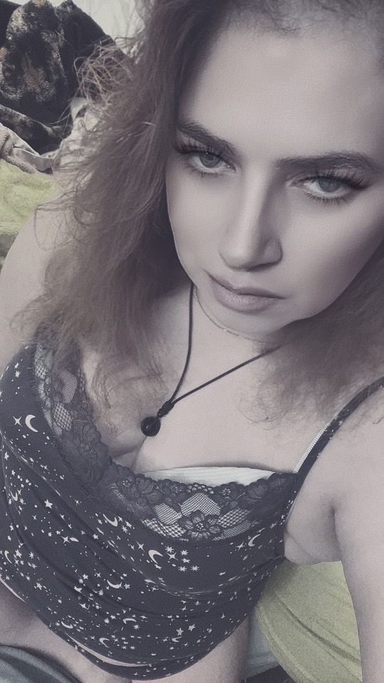 @witchgirl76❌
