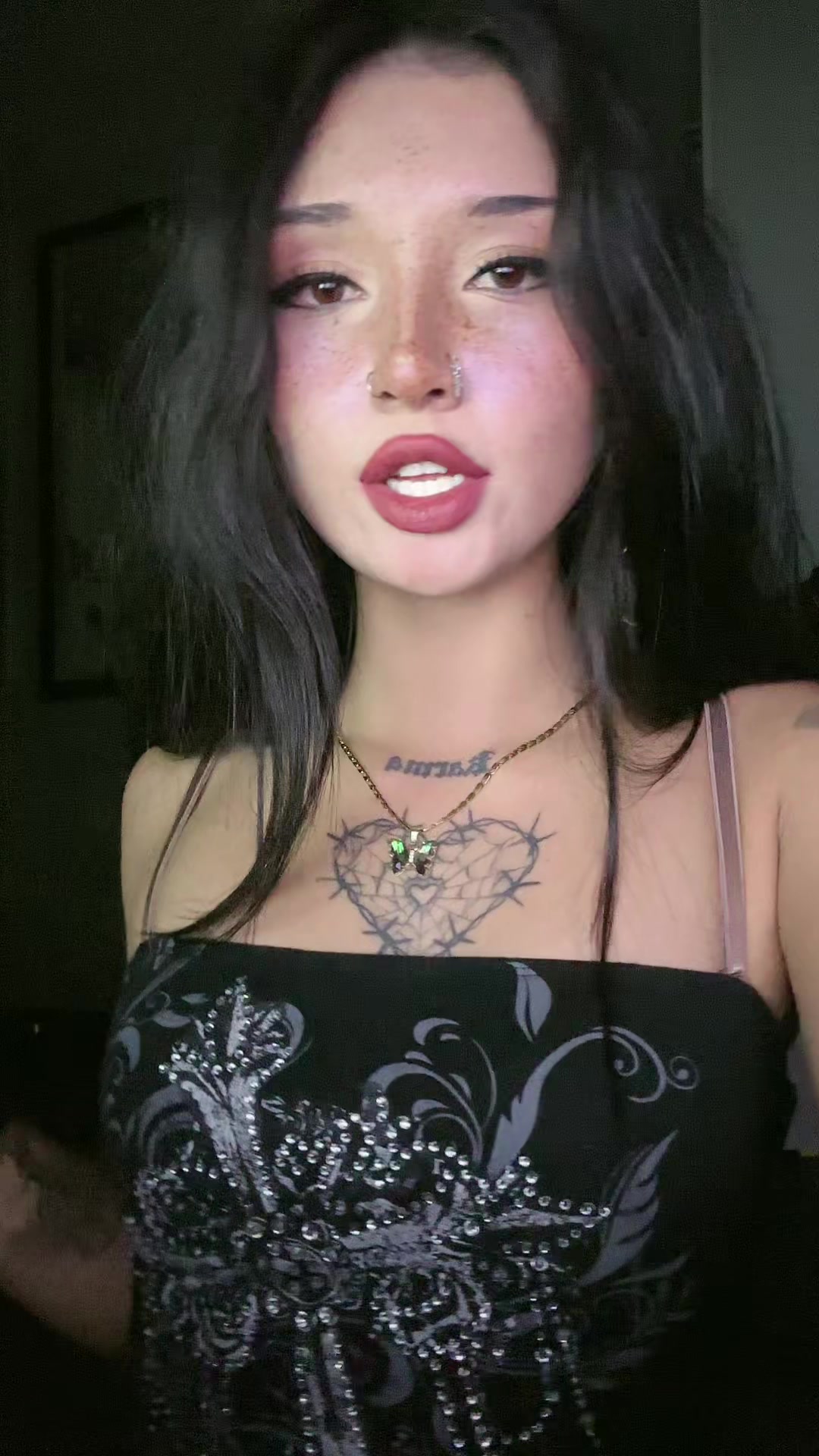 @𝔏𝔞́𝔤𝔯𝔦𝔪𝔞𝔡𝔢𝔱𝔦𝔫𝔱𝔞