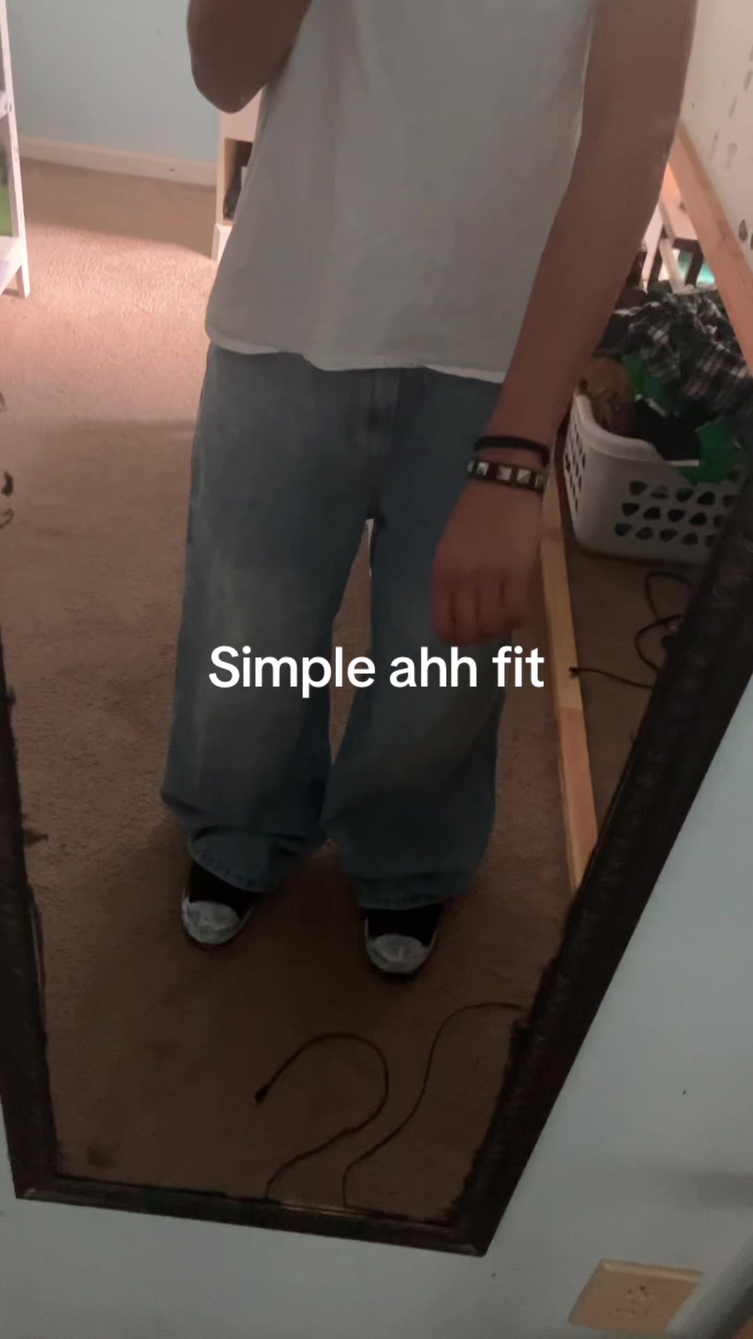 @𝙹𝐚𝚖𝐞𝚜😛