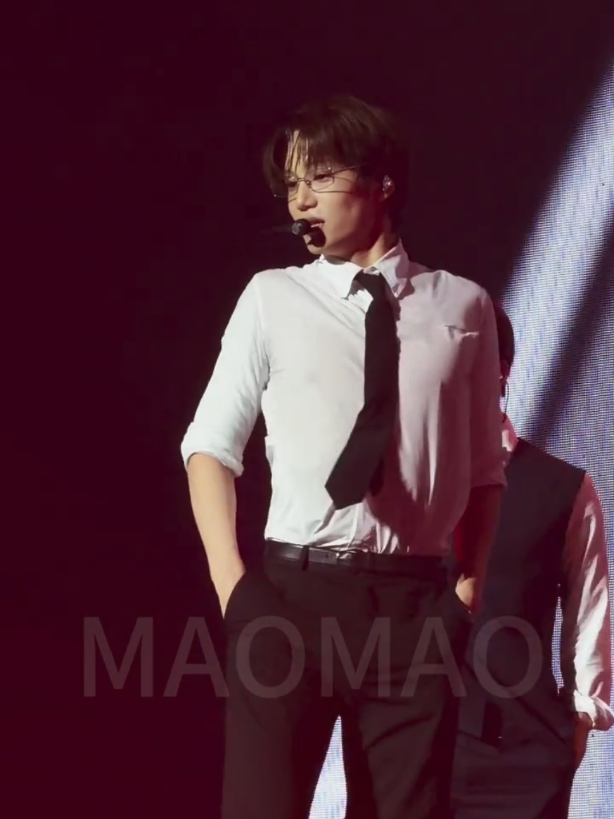 @acervo kim jongin