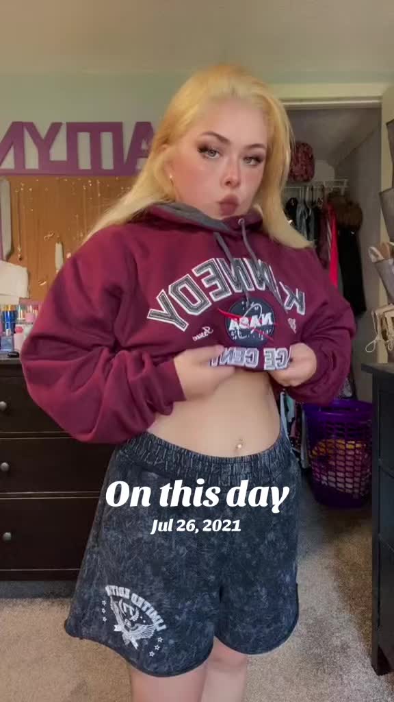 @Kaitlyn 💜