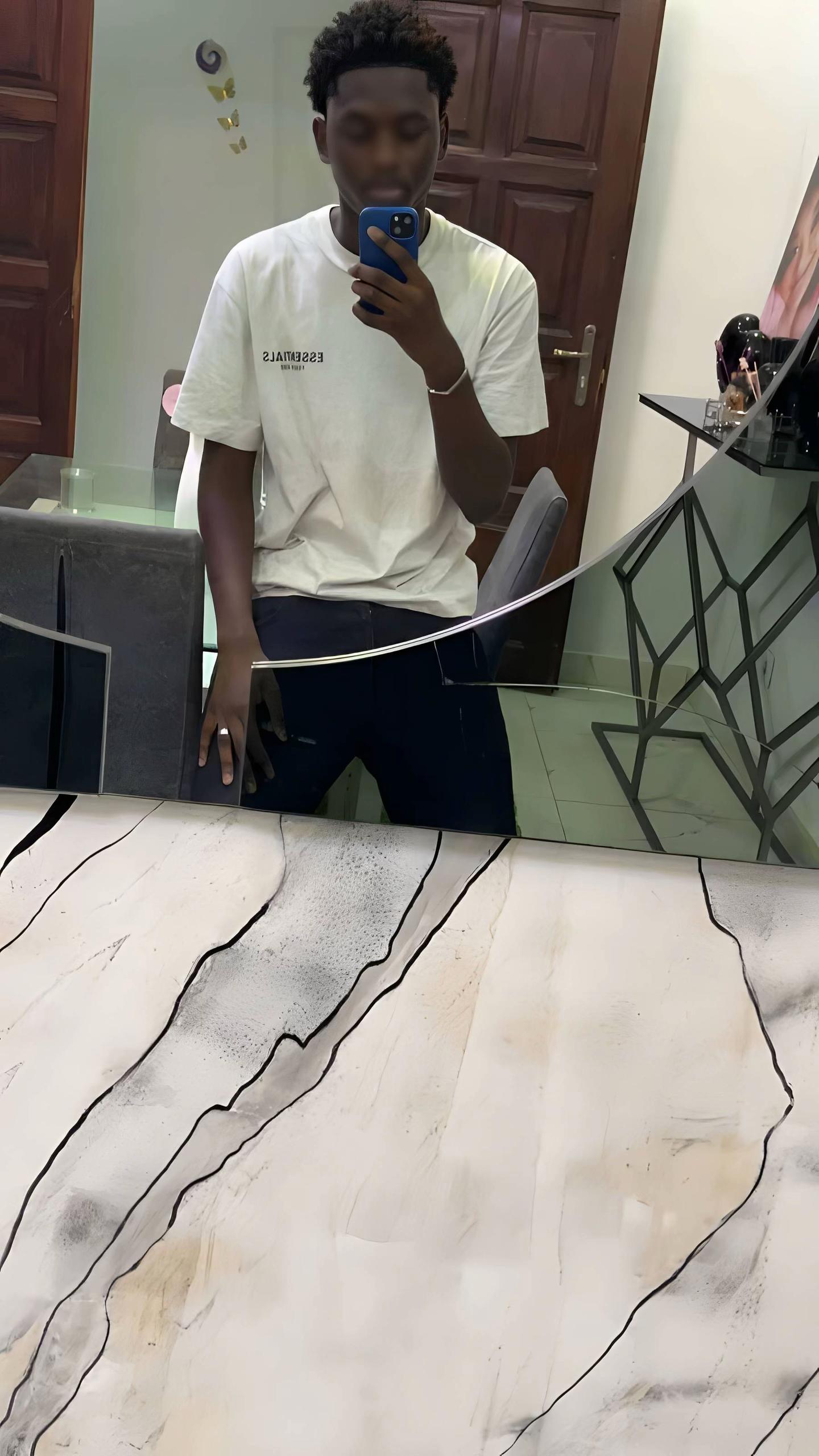 @𝐊𝐀𝐑𝐈𝐌🇸🇳