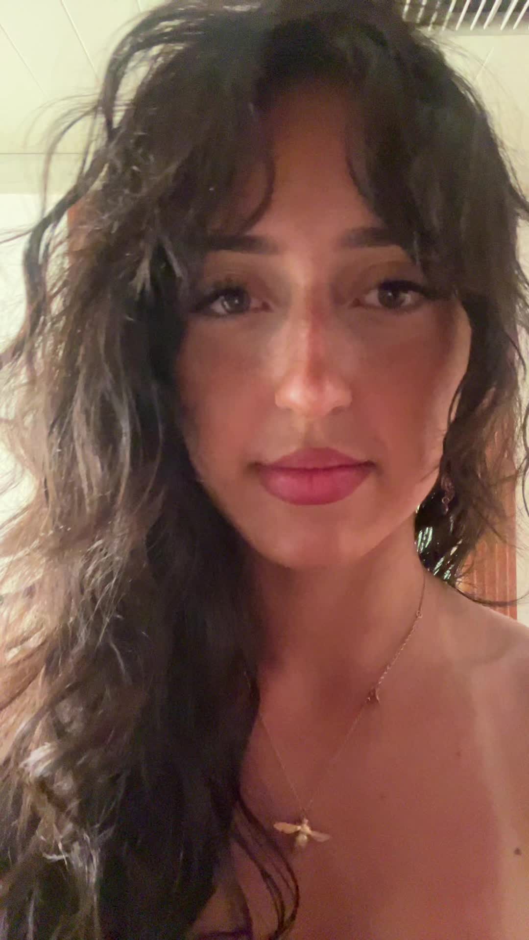 @BEE