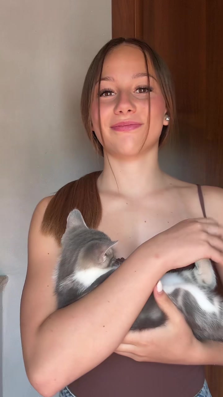 @El&egrave;naProietti