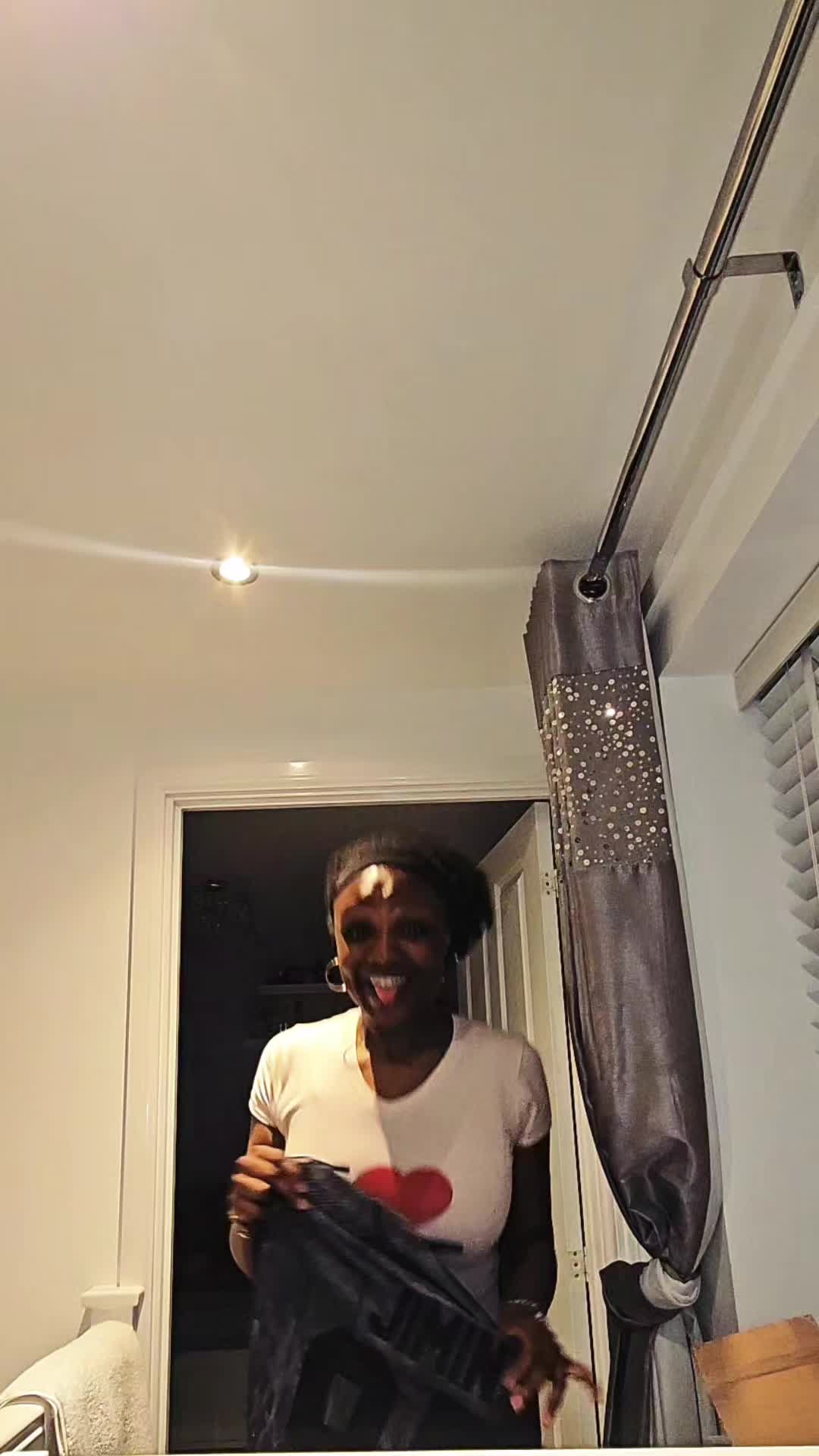 @Lauryn✨️💜