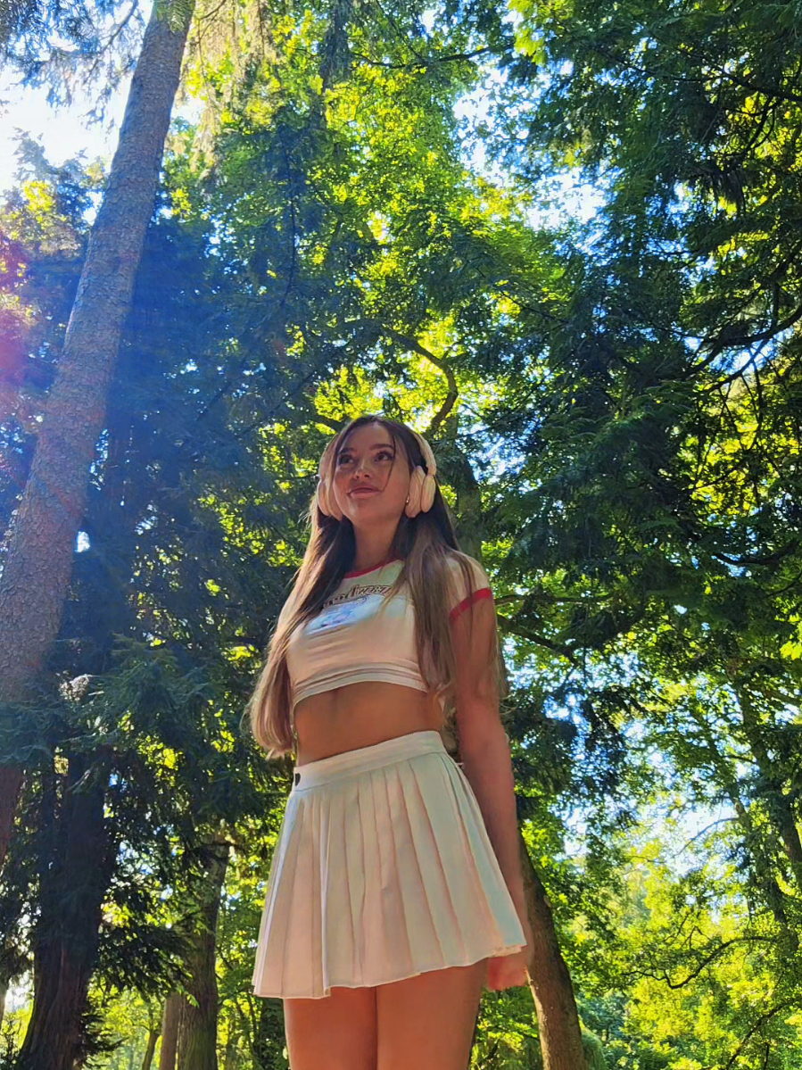 @Lara 🌸