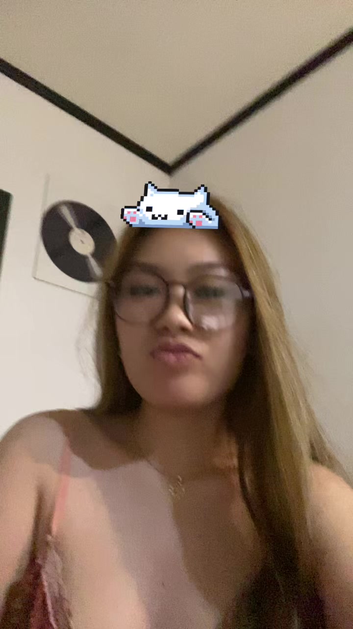 @whoskat