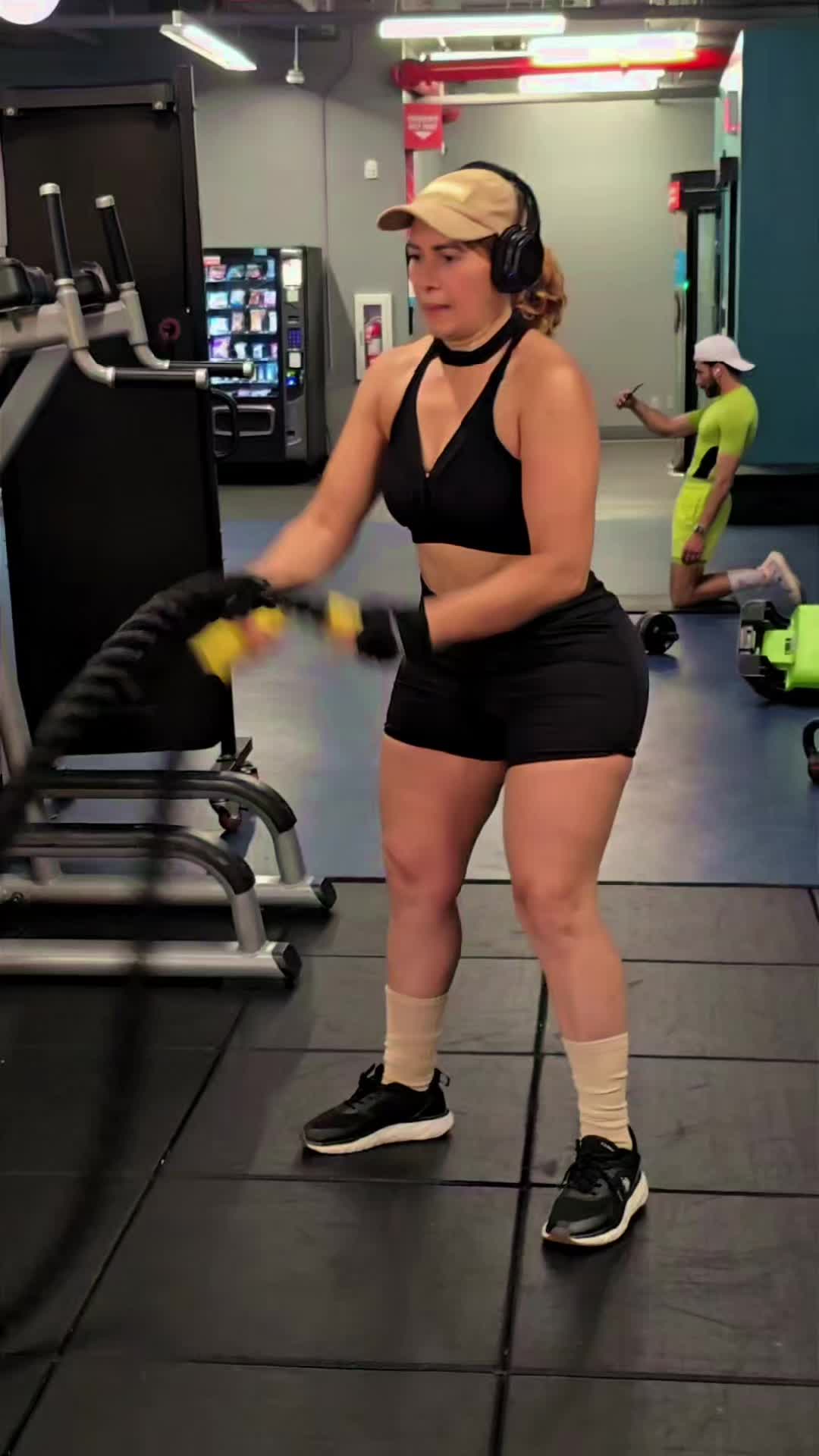 @💡"La Bella del Gym & Fitness"