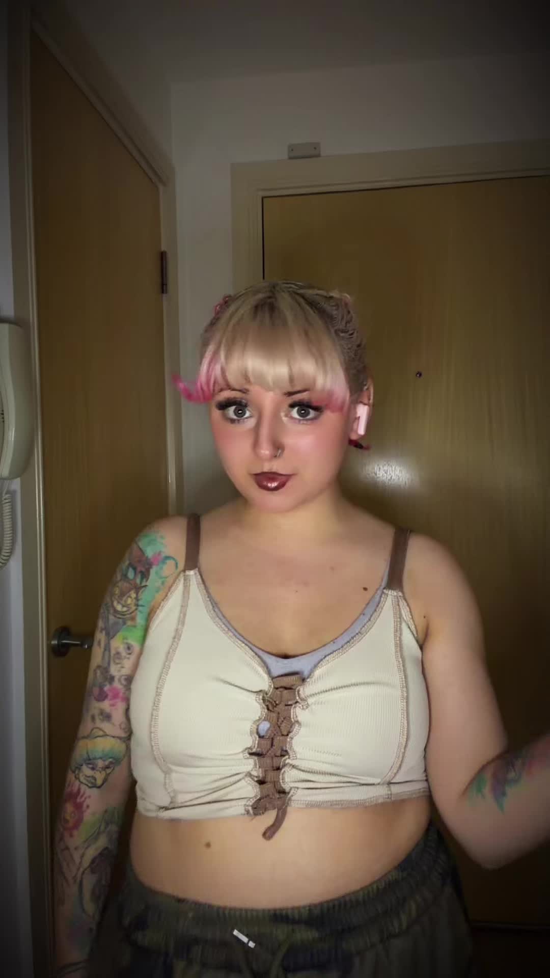 @Jade
