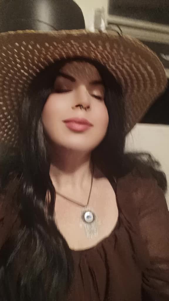 @DaughterOfSalem666