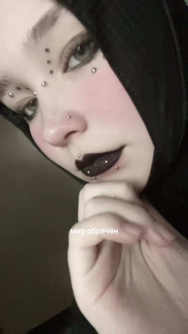 @малиКа🦇