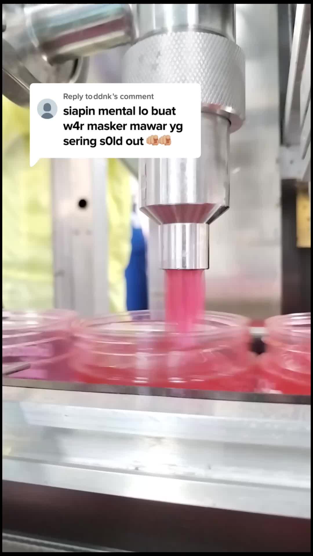 @Glad2Glow_Official