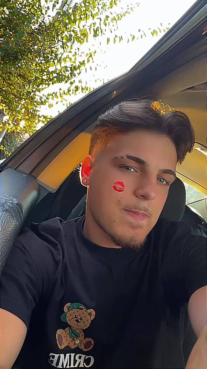 @lauricaa🦅